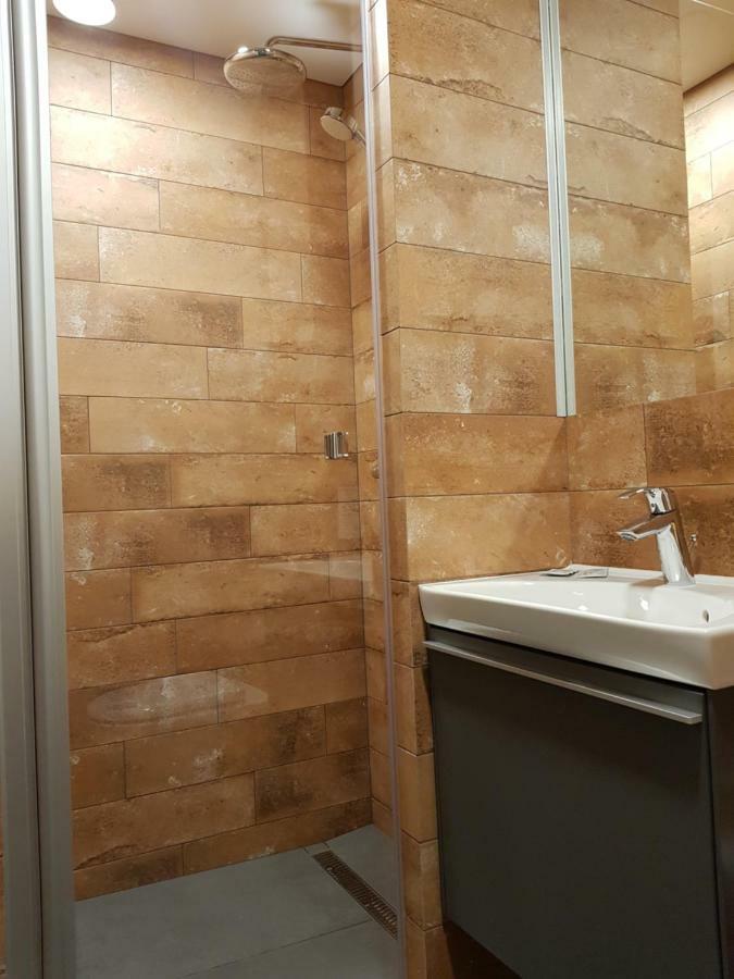 Mona Apartamentai Telšiai Dış mekan fotoğraf